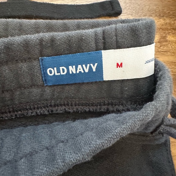 Bundle of Sweatpants - Picture 2 of 4